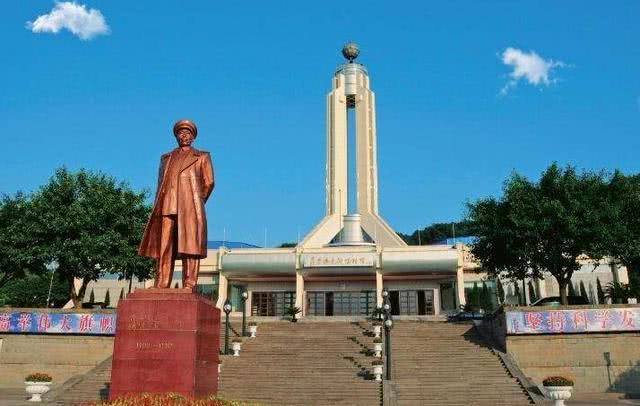 聂荣臻元帅陈列馆现场教学